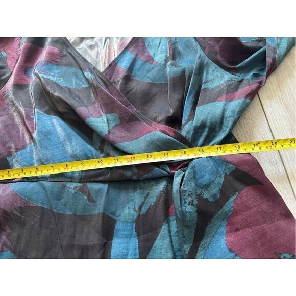 Ava & Viv shimmery large floral knee length dress size 2X - Picture 10 of 15